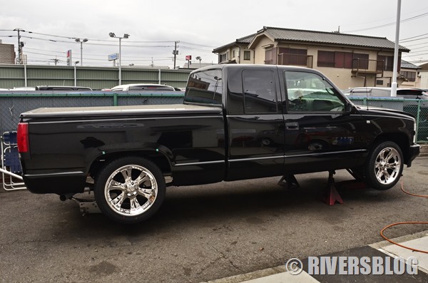 1997 CHEVROLET C1500 EXT ちょっとだけ車高を上げる。